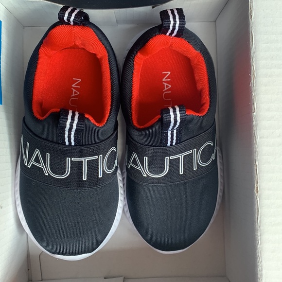 Nautica Baby Sneakers; size 5 - Picture 8 of 9
